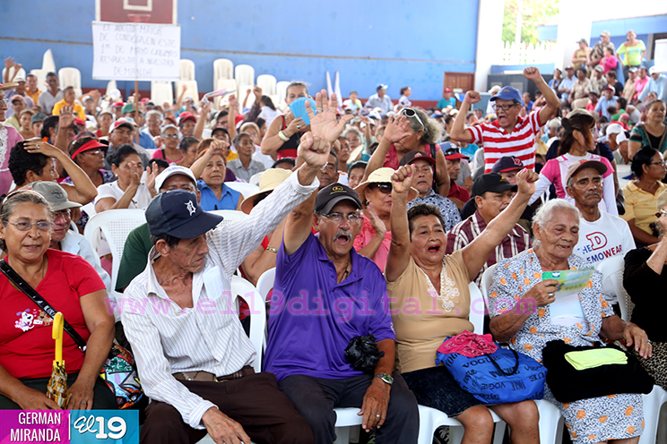 Adultos Mayores apoyan al Presidente Daniel Ortega